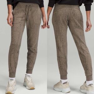 LULULEMON Warm Down Jogger *7/8 Length Thread Dye Rover Black Size 14
